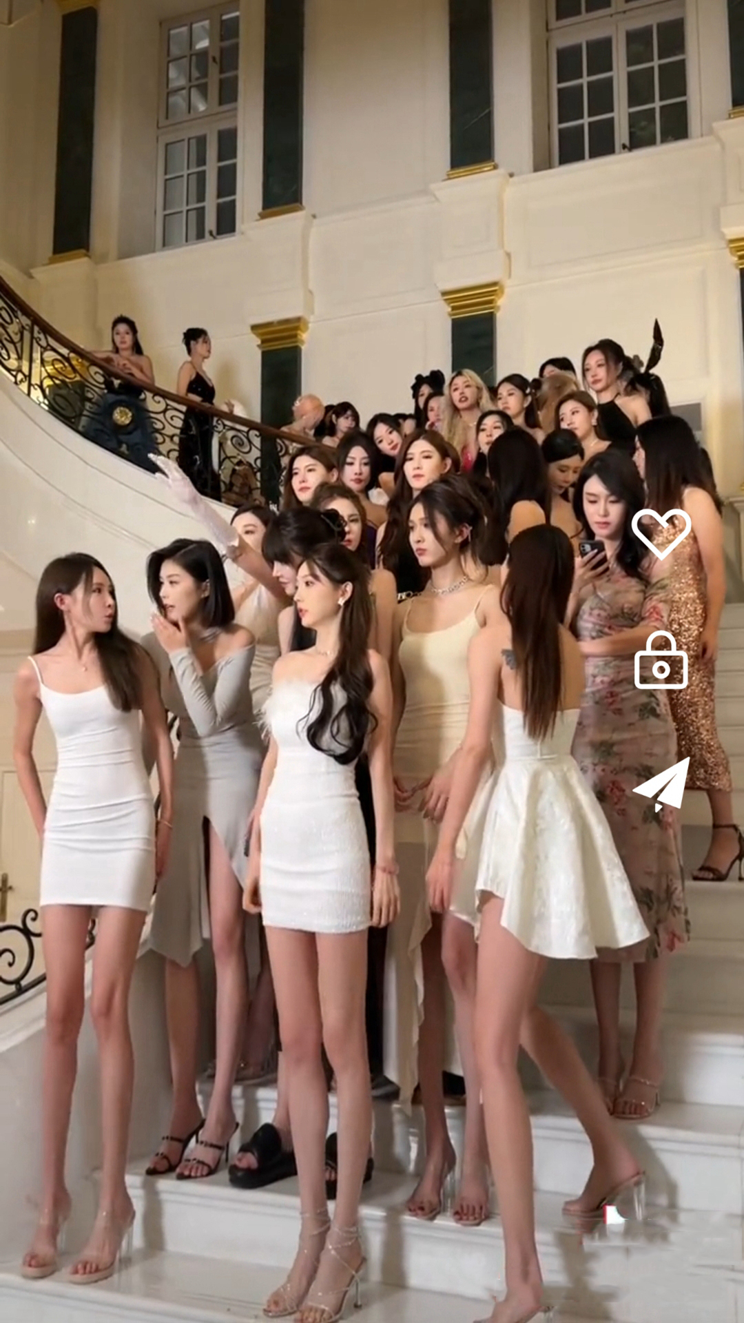 女王の厕便器截图